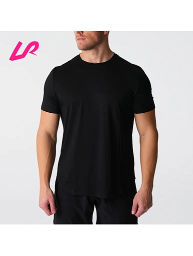 black fitted tee